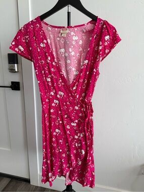 Mossimo Supply Co. Fuchsia Pink Floral Wrap Dress